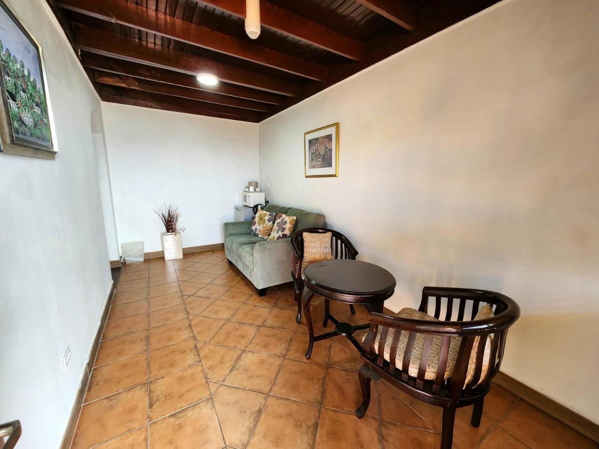 Altamont West Hotel Montego Bay Zewnętrze zdjęcie
